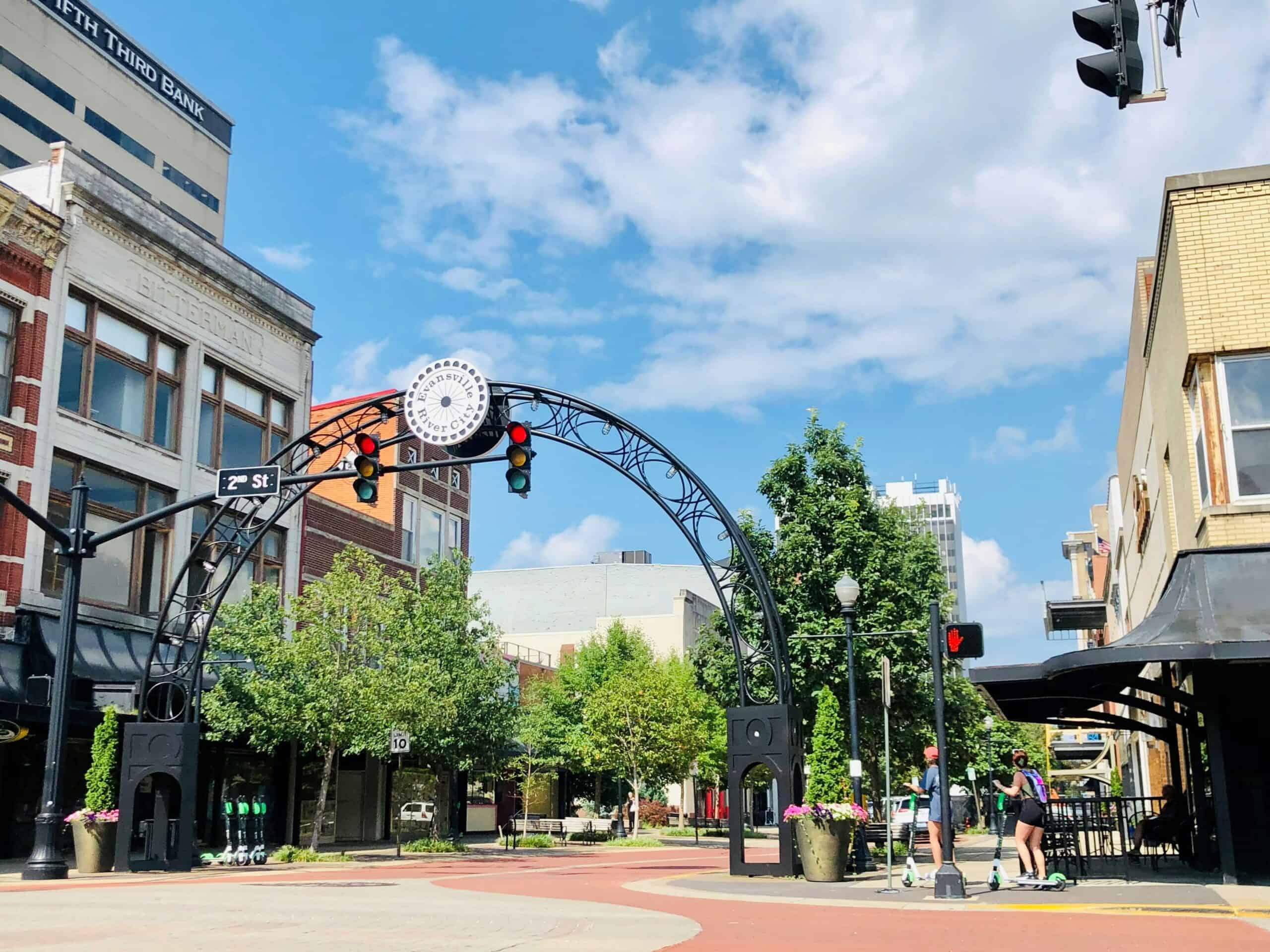 The Evansville Arch at the intersection of 2nd Street and Main in downtown Evansville, Indiana.